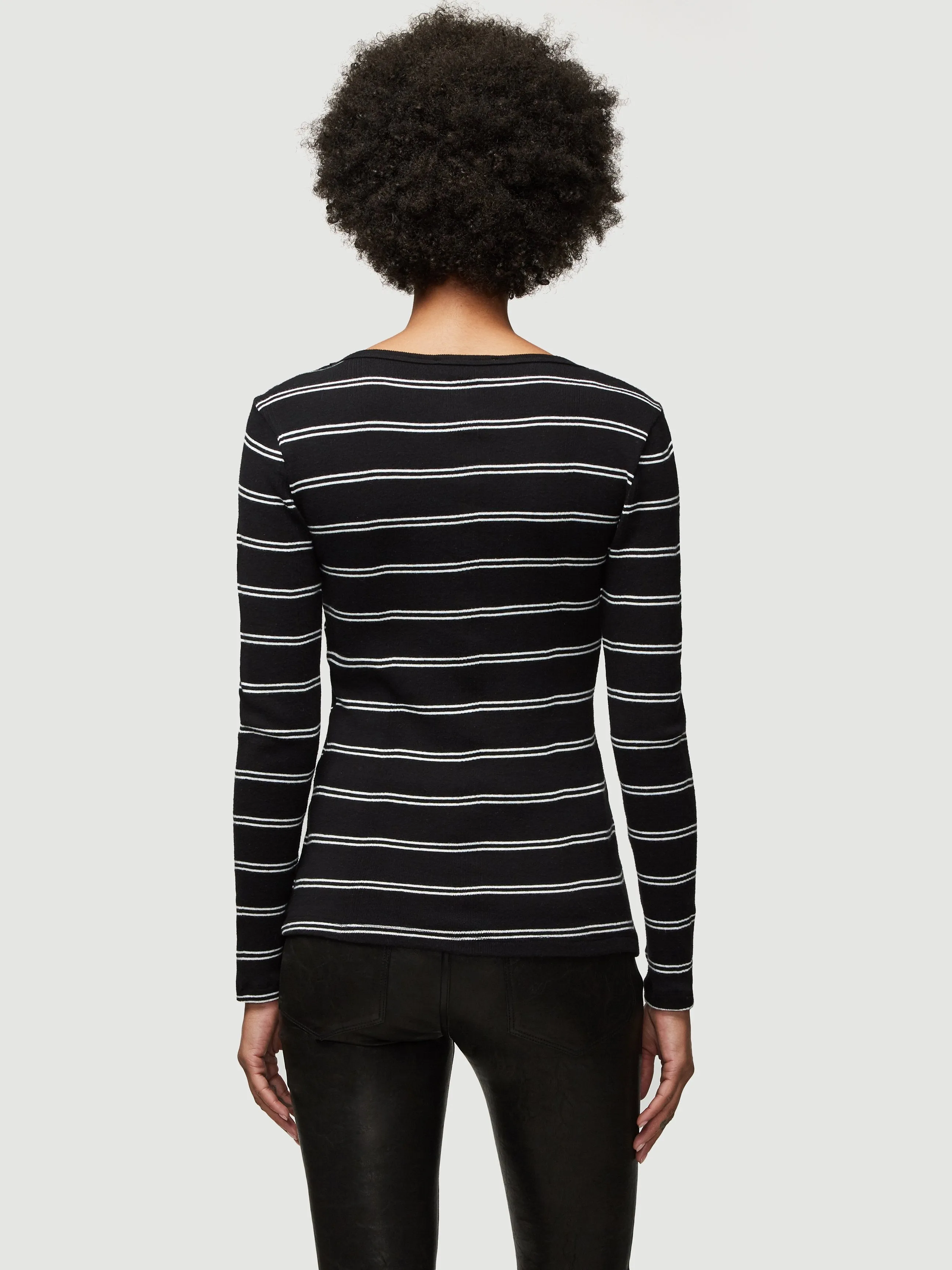 Button Neck Long Sleeve Tee -- Noir Multi