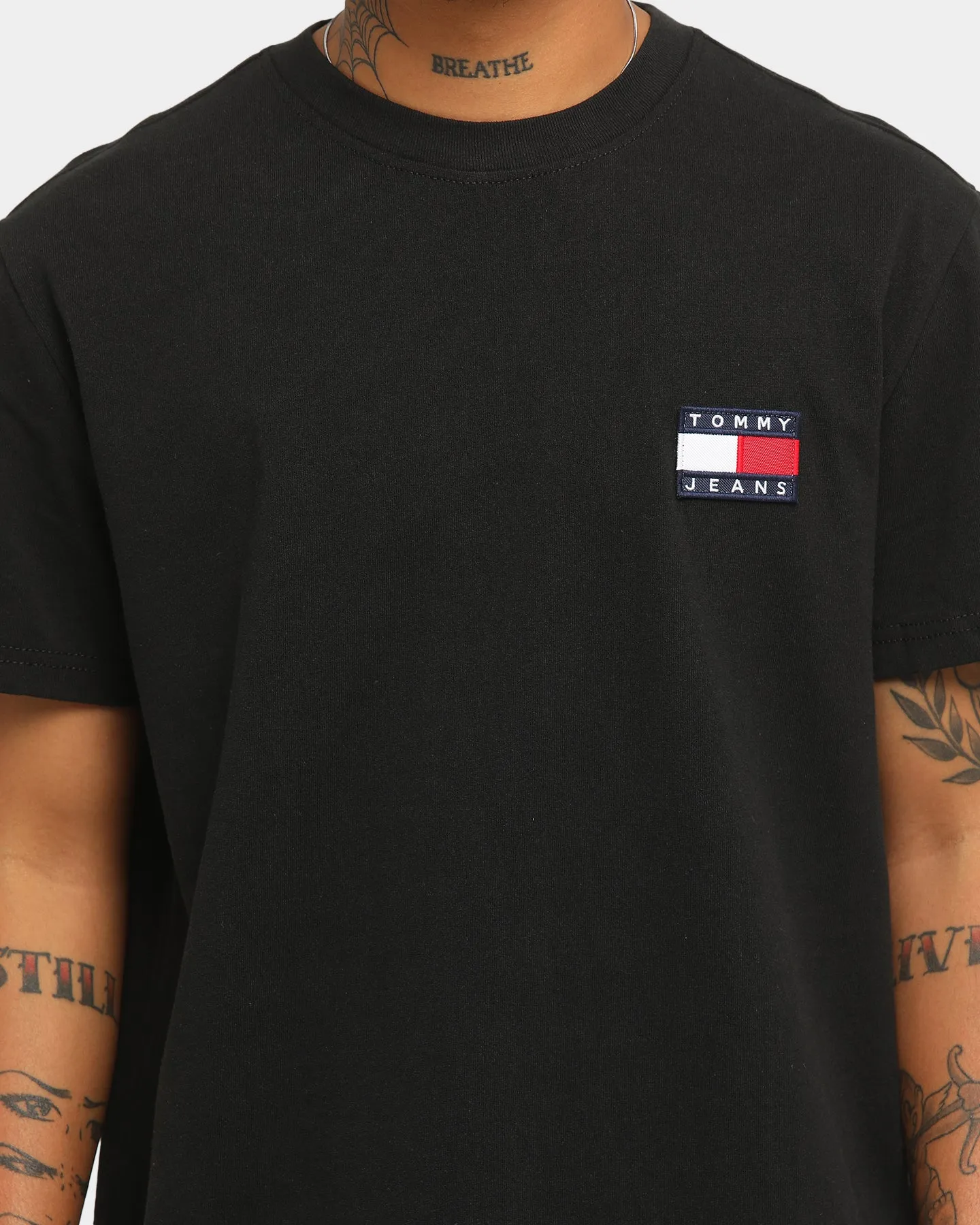 Tommy Jeans TJM Tommy Badge T-Shirt Black